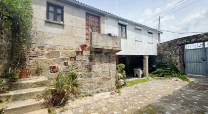 House T3 in Mazedo e Cortes of 200 m²