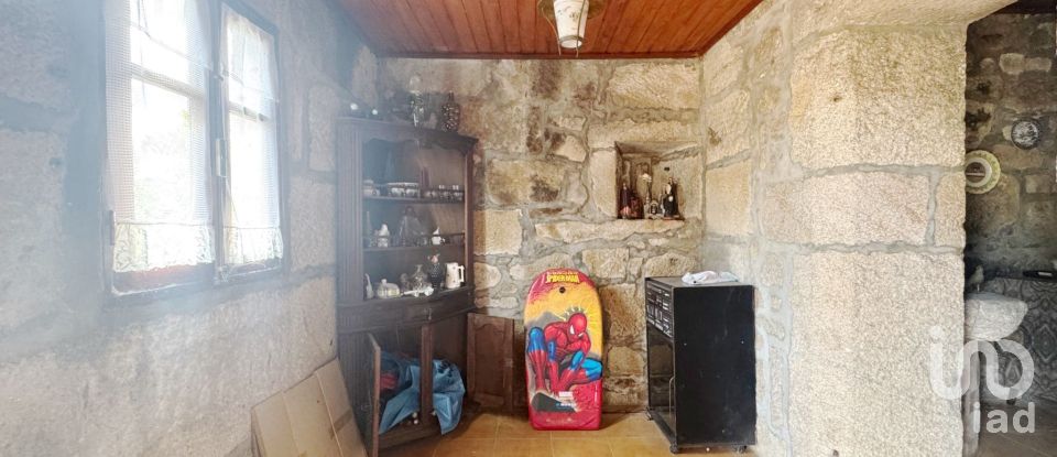 Maison T3 à Mazedo e Cortes de 200 m²