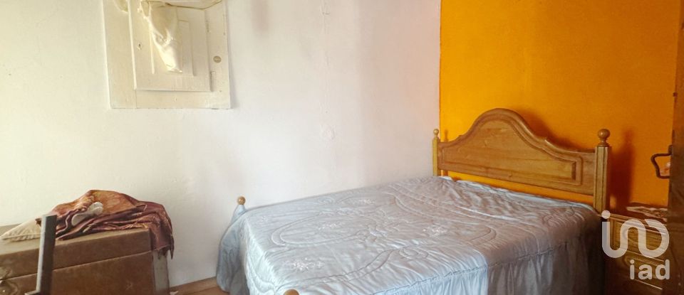 Maison T3 à Mazedo e Cortes de 200 m²