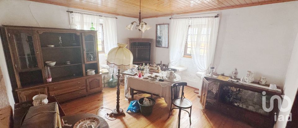 Maison T3 à Mazedo e Cortes de 200 m²