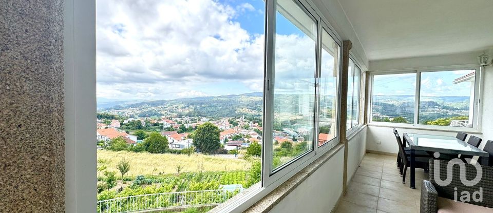 Casa T4 em Paredes de Coura e Resende de 190 m²