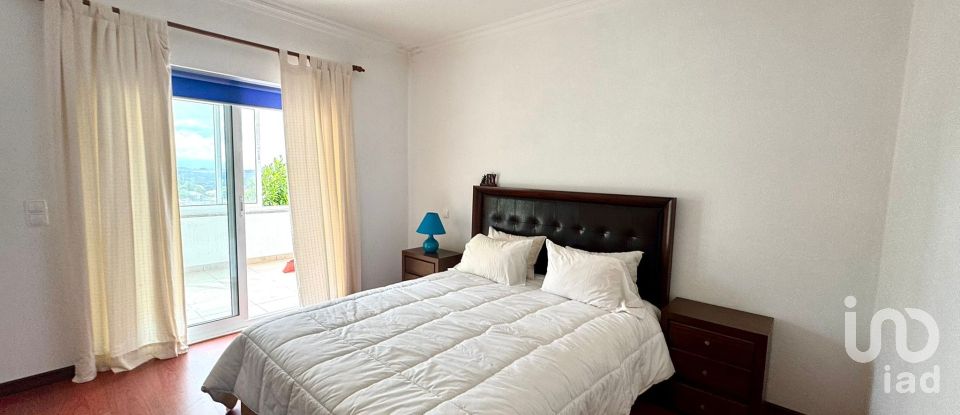 Casa T4 em Paredes de Coura e Resende de 190 m²