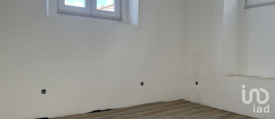 Apartamento T2 em Santarém (Marvila), Santa Iria Da Ribeira De Santarém, Santarém (São Salvador) E Santarém (São Nicolau) de 71 m²
