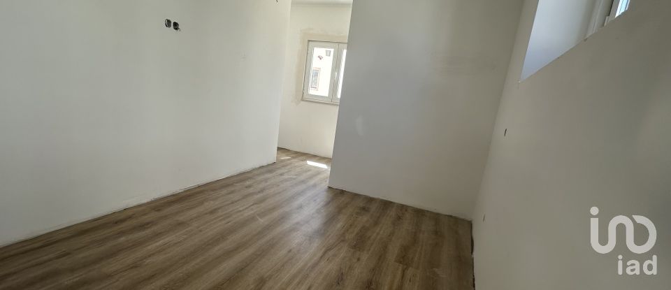 Appartement T2 à Santarém (Marvila), Santa Iria Da Ribeira De Santarém, Santarém (São Salvador) E Santarém (São Nicolau) de 71 m²