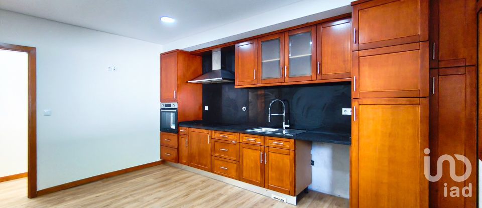 House T4 in Santa Marta de Portuzelo of 190 m²