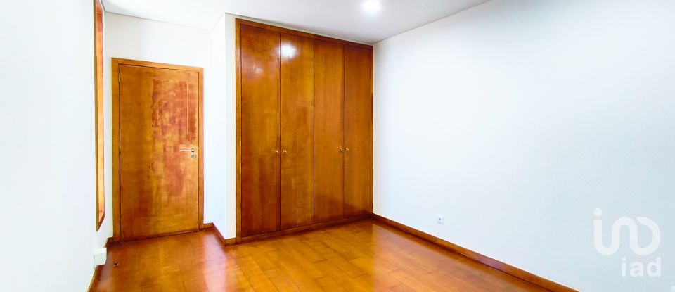 House T4 in Santa Marta de Portuzelo of 190 m²