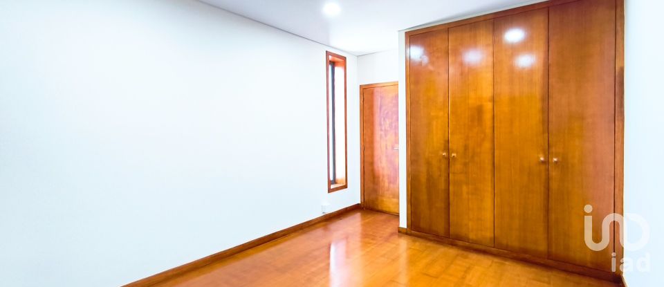 House T4 in Santa Marta de Portuzelo of 190 m²