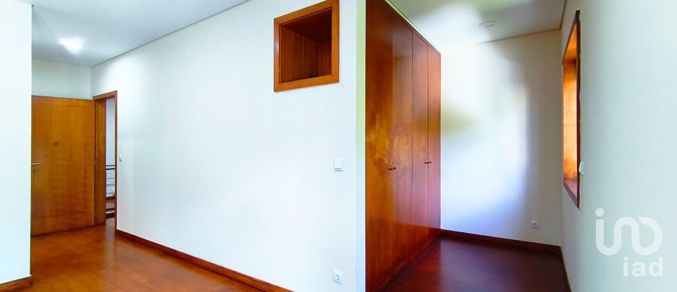 House T4 in Santa Marta de Portuzelo of 190 m²