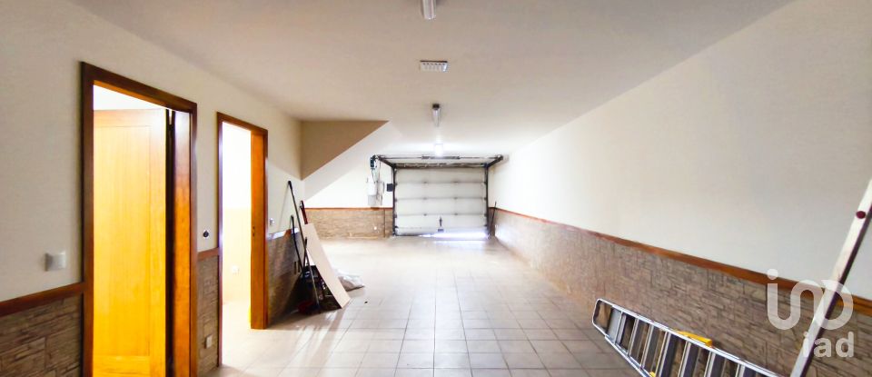 House T4 in Santa Marta de Portuzelo of 190 m²