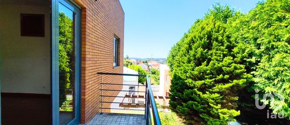 House T4 in Santa Marta de Portuzelo of 190 m²