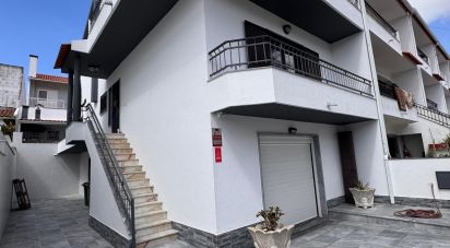 Maison T3 à Corroios de 154 m²