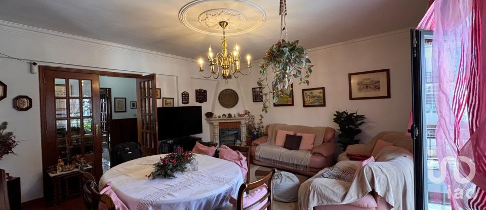 Moradia T3 em Corroios de 154 m²