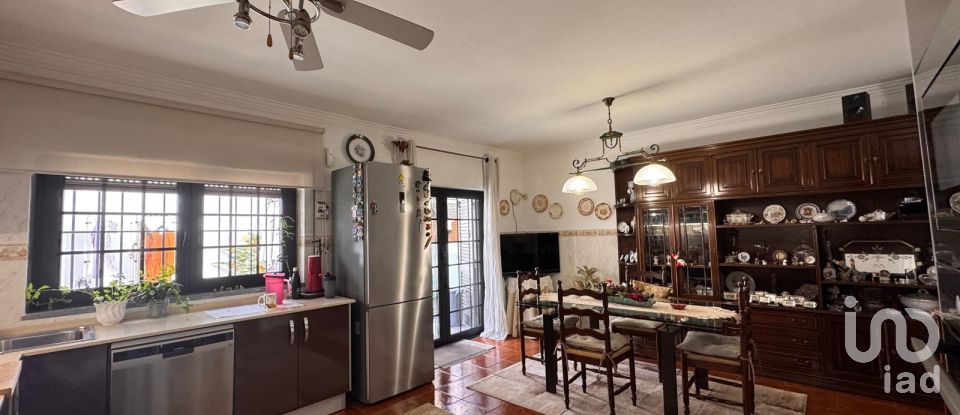 Moradia T3 em Corroios de 154 m²