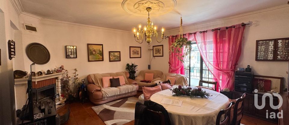 Moradia T3 em Corroios de 154 m²