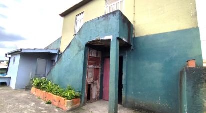 Maison de ville T3 à Silvalde de 222 m²