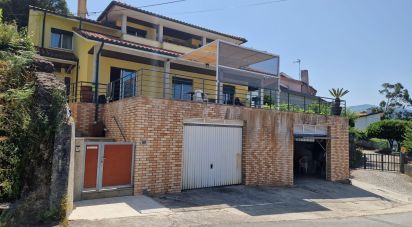 Maison T5 à Vila e Roussas de 240 m²