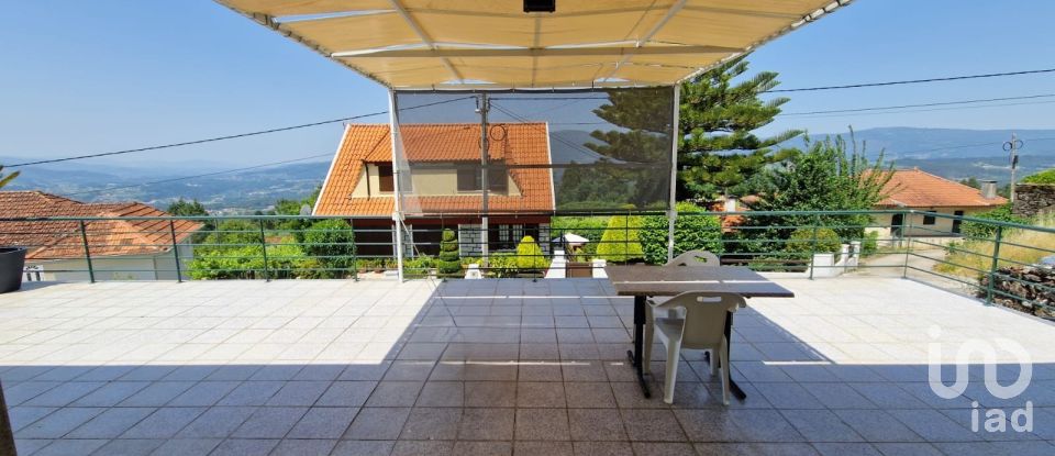 House T5 in Vila e Roussas of 240 m²