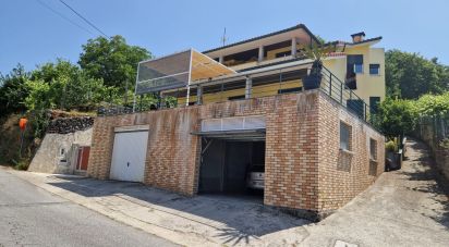 Maison T5 à Vila e Roussas de 240 m²