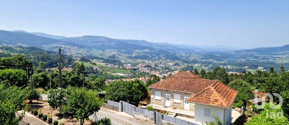 House T5 in Vila e Roussas of 240 m²