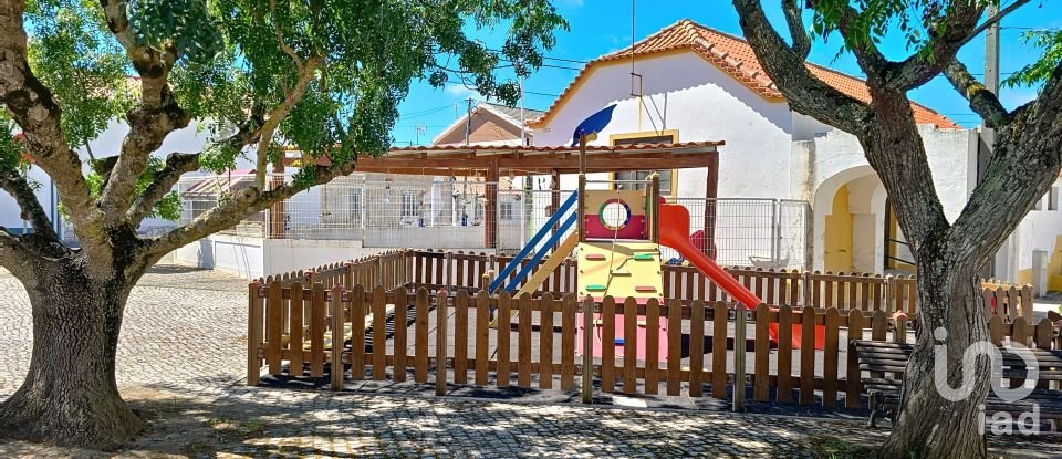 Land in Lourinhã e Atalaia of 2,120 m²