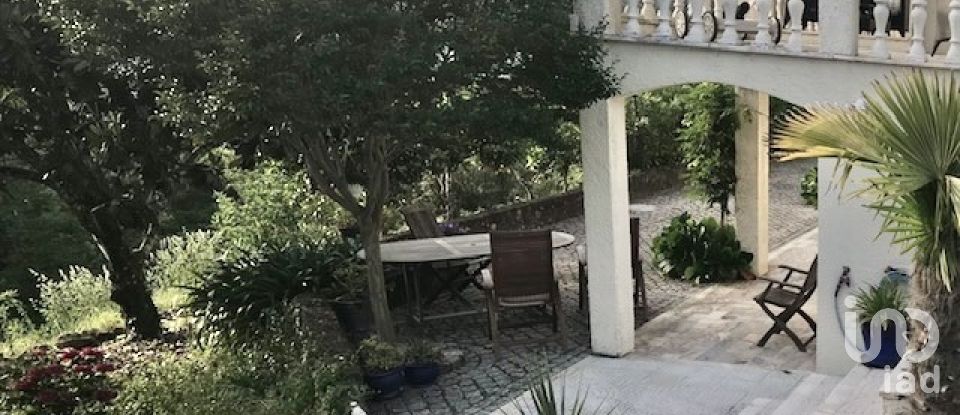 Moradia T4 em Ferreira de Aves de 360 m²