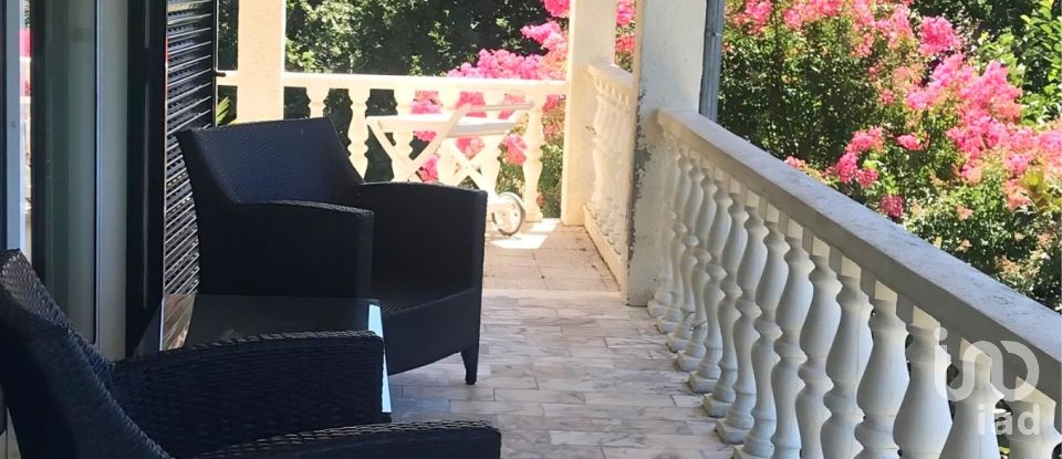 Moradia T4 em Ferreira de Aves de 360 m²