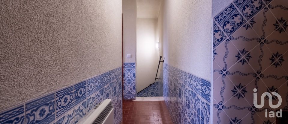 House T4 in Cativelos of 180 m²