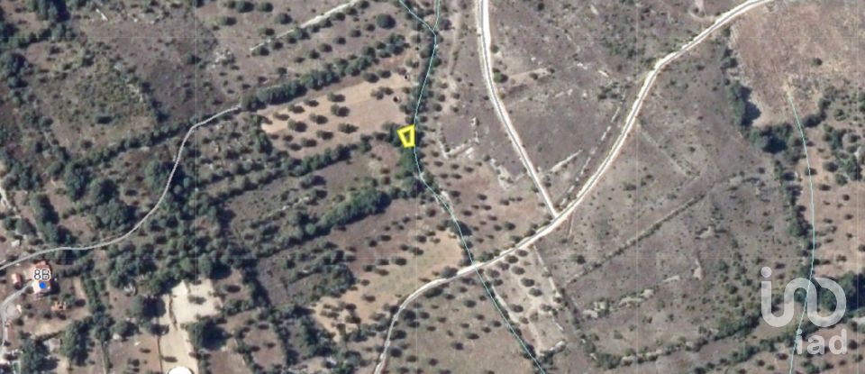 Terreno em Chãos de 4 800 m²