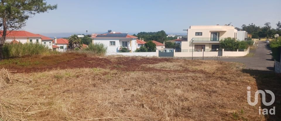 Terrain à bâtir à Lourinhã e Atalaia de 680 m²