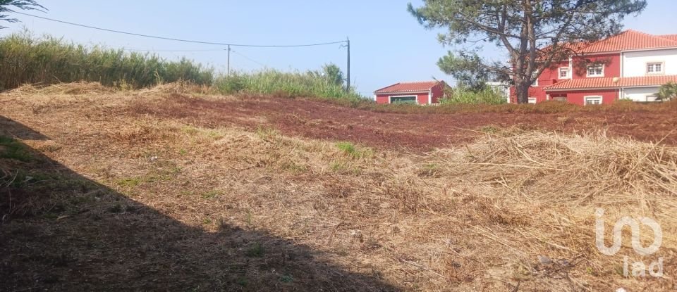 Terrain à bâtir à Lourinhã e Atalaia de 680 m²