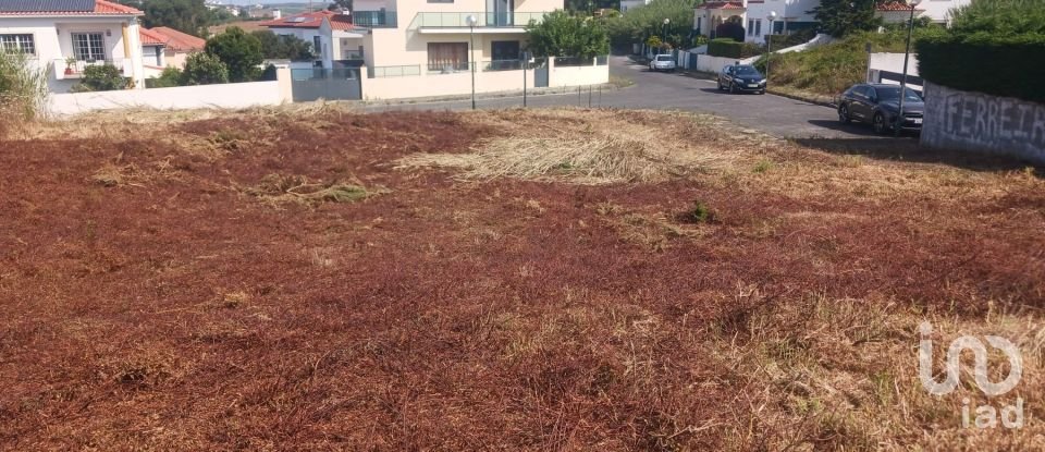 Terrain à bâtir à Lourinhã e Atalaia de 680 m²