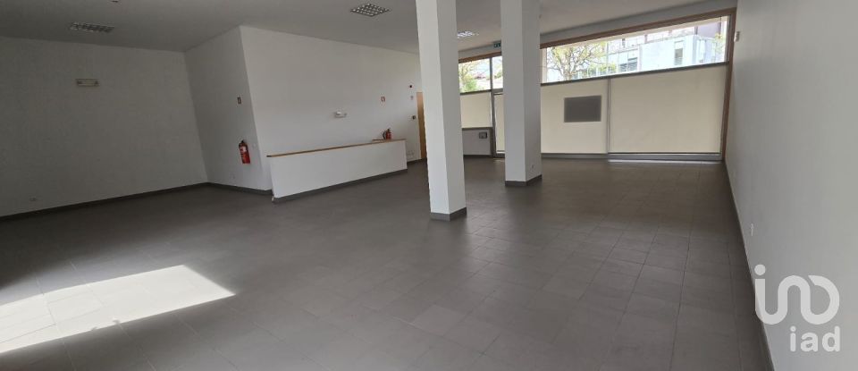 Loja / Estabelecimento Comercial em Vila meã de 237 m²