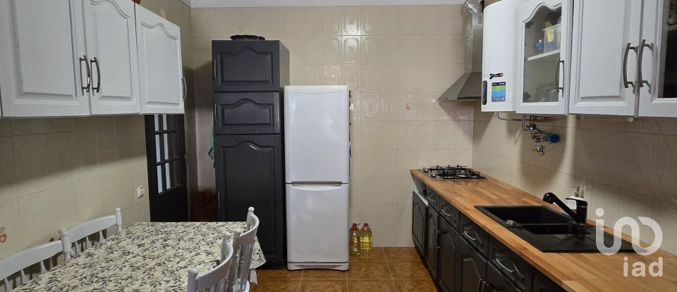 Maison T4 à Poiares (Santo André) de 214 m²