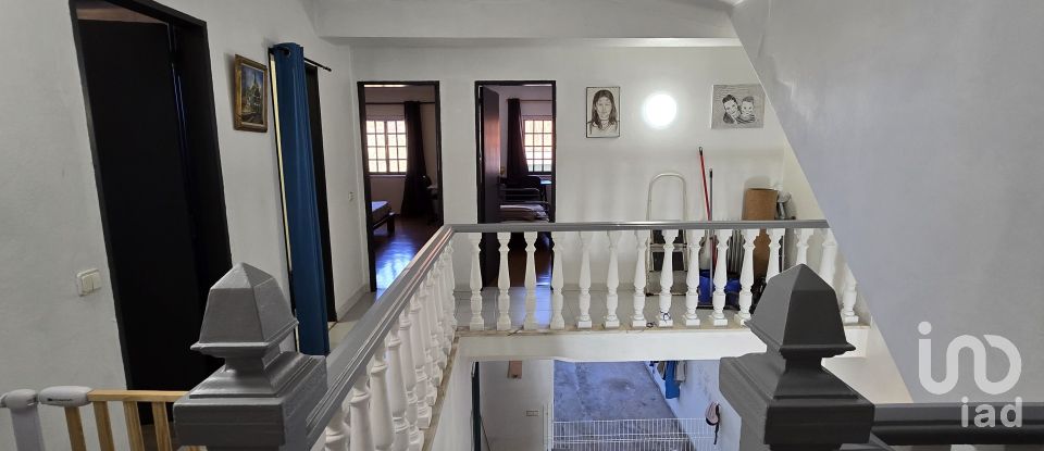 Maison T4 à Poiares (Santo André) de 214 m²