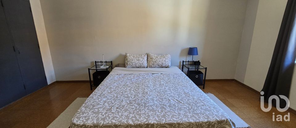 Maison T4 à Poiares (Santo André) de 214 m²