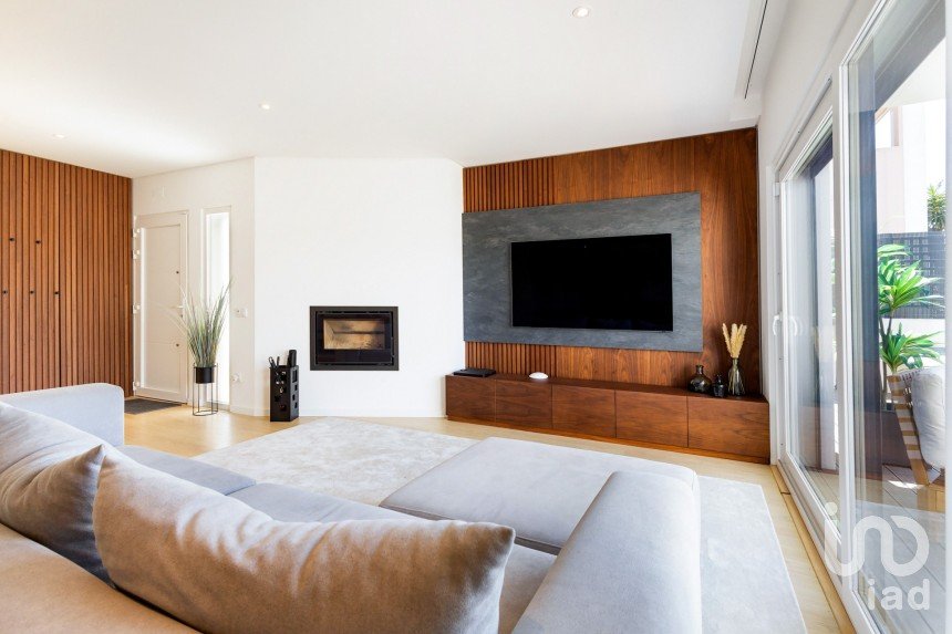 Moradia T4 em Setúbal (São Sebastião) de 397 m²