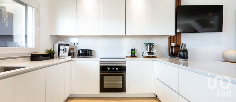 Moradia T4 em Setúbal (São Sebastião) de 397 m²