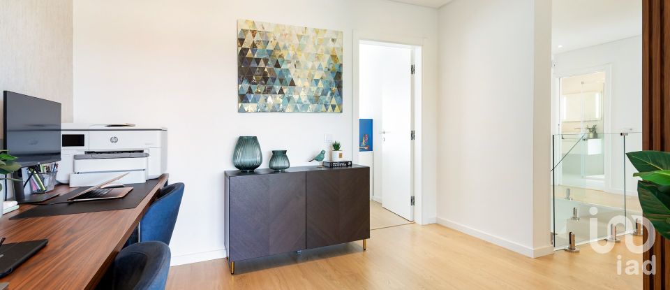 Moradia T4 em Setúbal (São Sebastião) de 397 m²