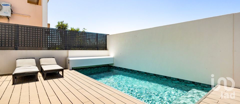 Moradia T4 em Setúbal (São Sebastião) de 397 m²