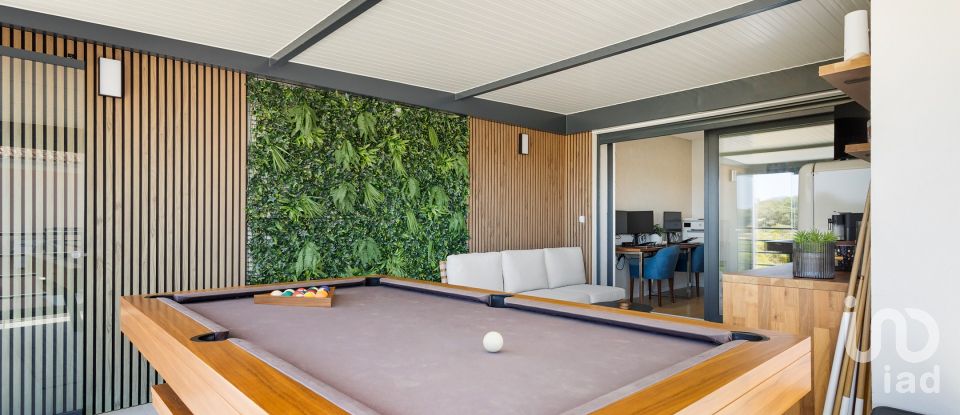 Moradia T4 em Setúbal (São Sebastião) de 397 m²