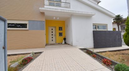 Maison T4 à Avelar de 258 m²