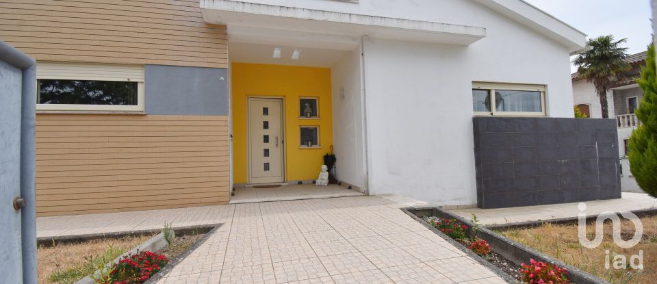 House T4 in Avelar of 258 m²