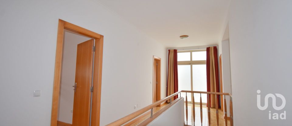 House T4 in Avelar of 258 m²