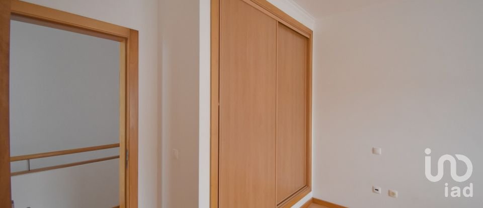 House T4 in Avelar of 258 m²