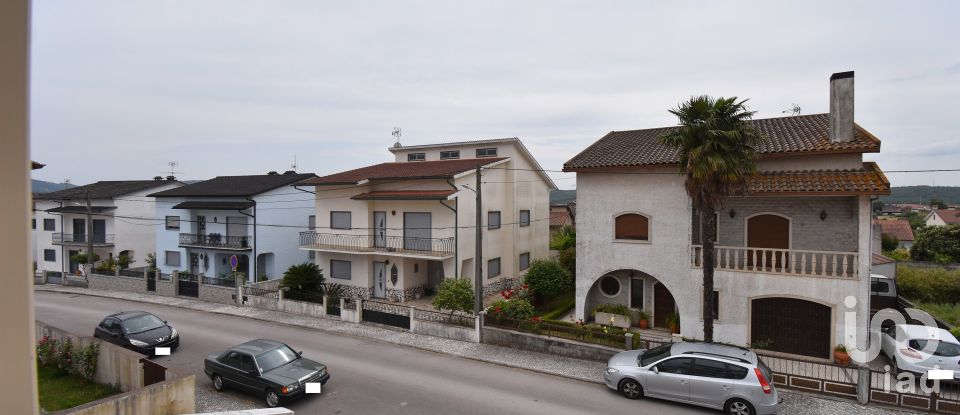 House T4 in Avelar of 258 m²