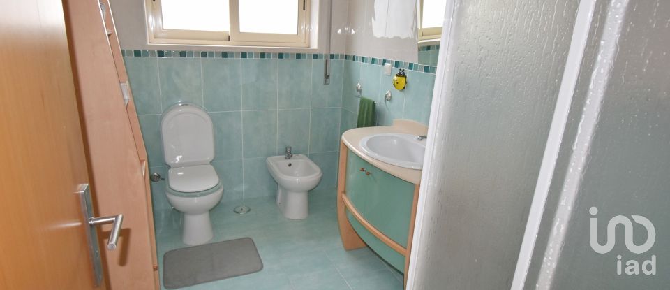 House T4 in Avelar of 258 m²