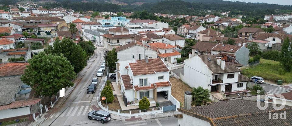 House T4 in Avelar of 258 m²