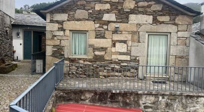 Maison T4 à Carvalhais e Candal de 275 m²