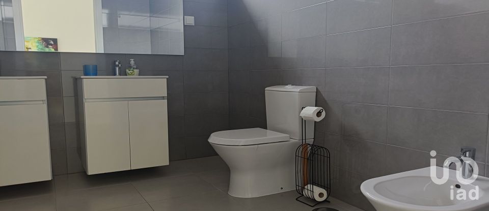 Moradia T3 em Tornada e Salir do Porto de 142 m²