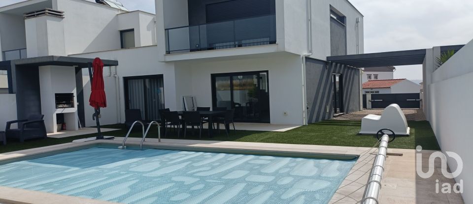 Moradia T3 em Tornada e Salir do Porto de 142 m²